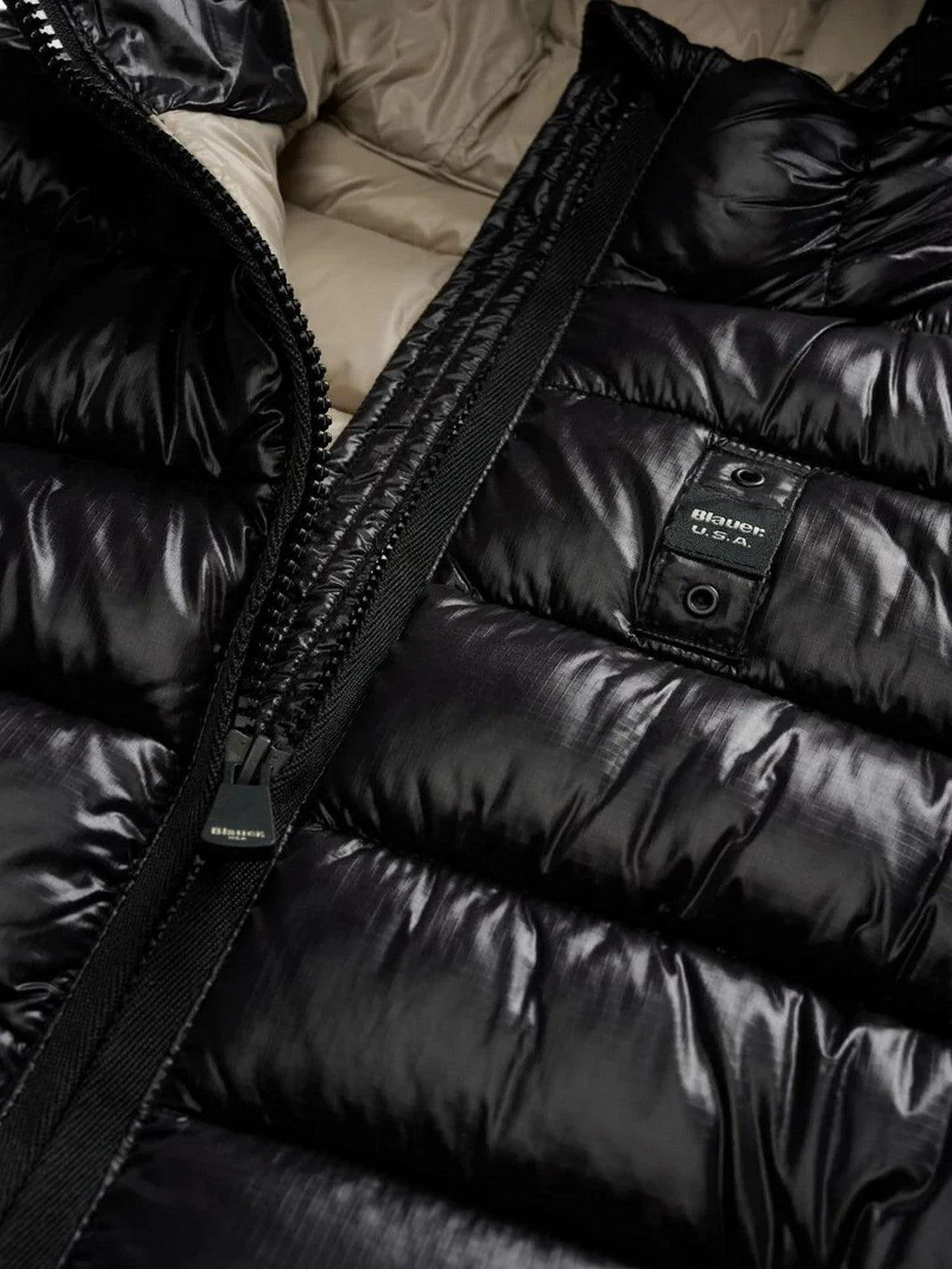 BLAUER Piumino Donna CAROLL 25WBLDC02072 006648 999EI NERO interno BEIGE 301 gioboutiqueweb