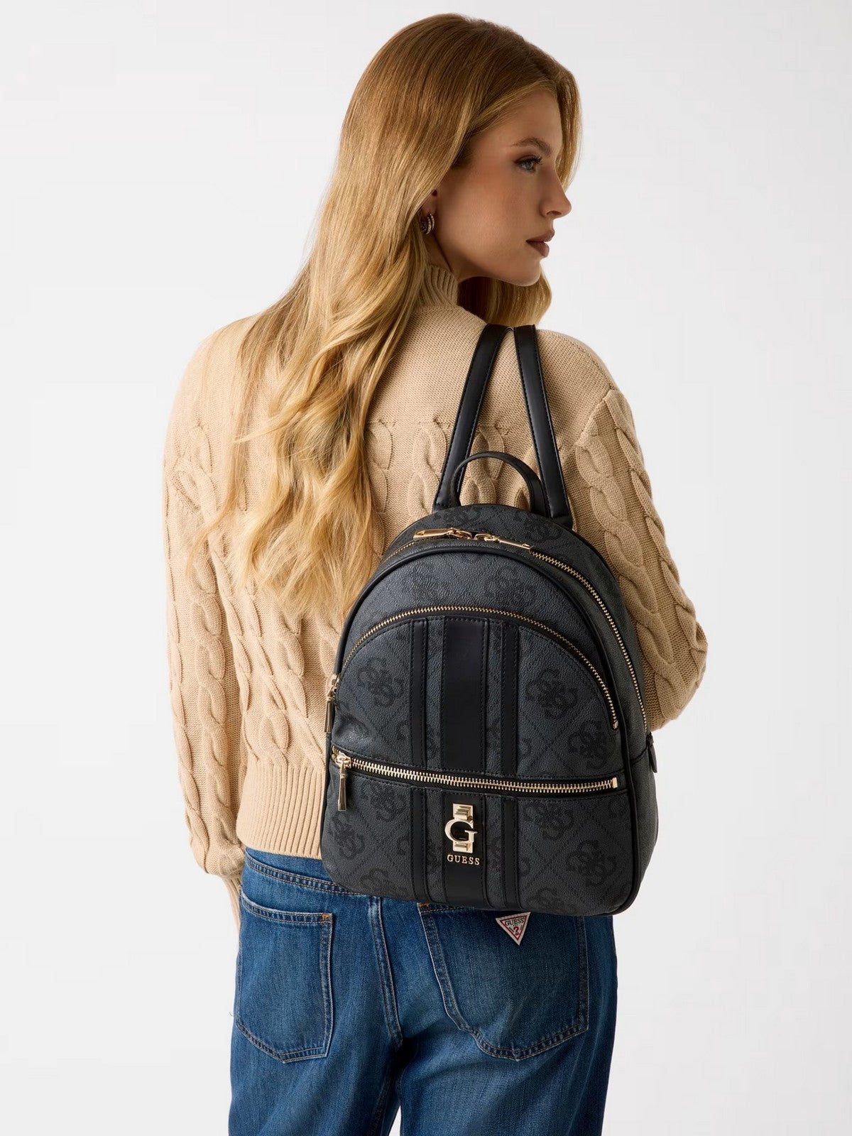 GUESS Zaino Donna ERENIA LARGE BACKPACK HWSO78 38330 CLO COAL LOGO gioboutiqueweb