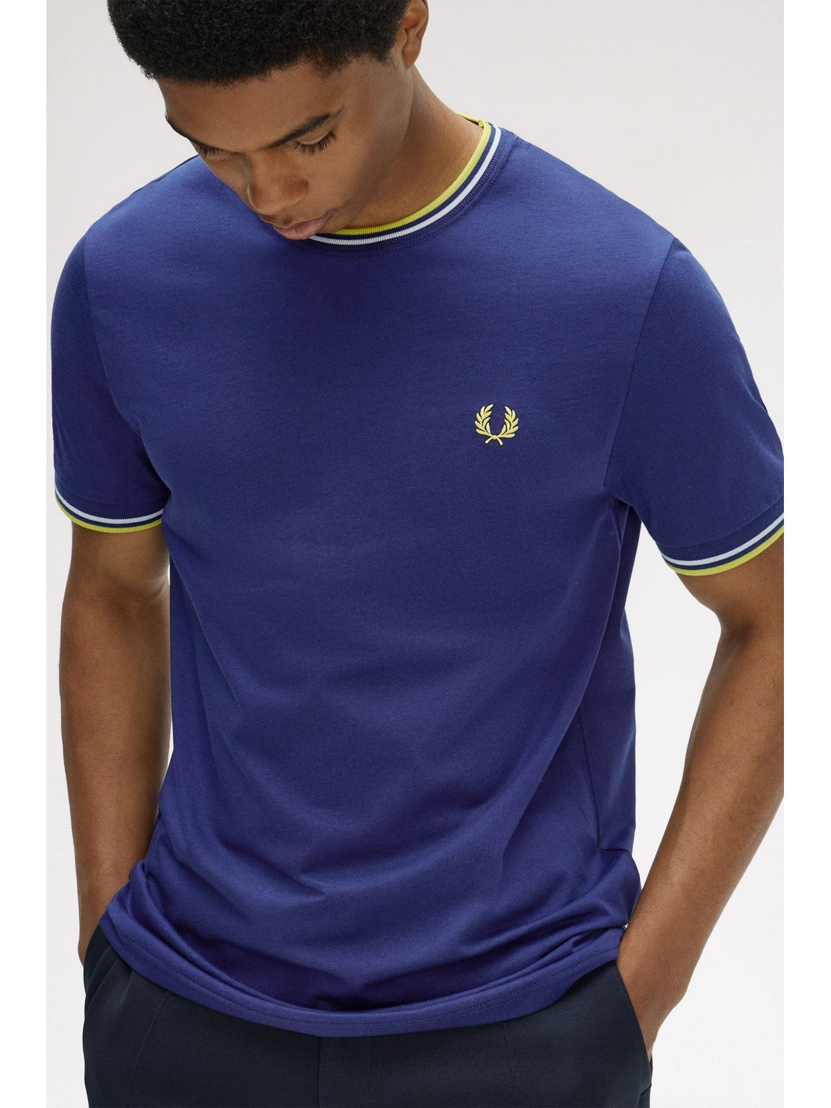 FRED PERRY T-shirt Uomo FP-M1588V 83B FRENVY/DSKBL/CIT gioboutiqueweb