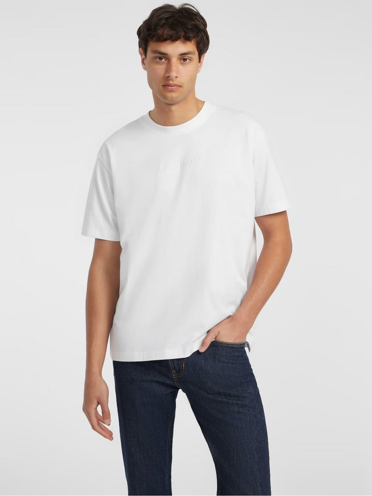 GUESS T-shirt Uomo GJ SS CN OS LOGO EMB TEE M4YI44 K8FQ4 G011 PURE WHITE gioboutiqueweb