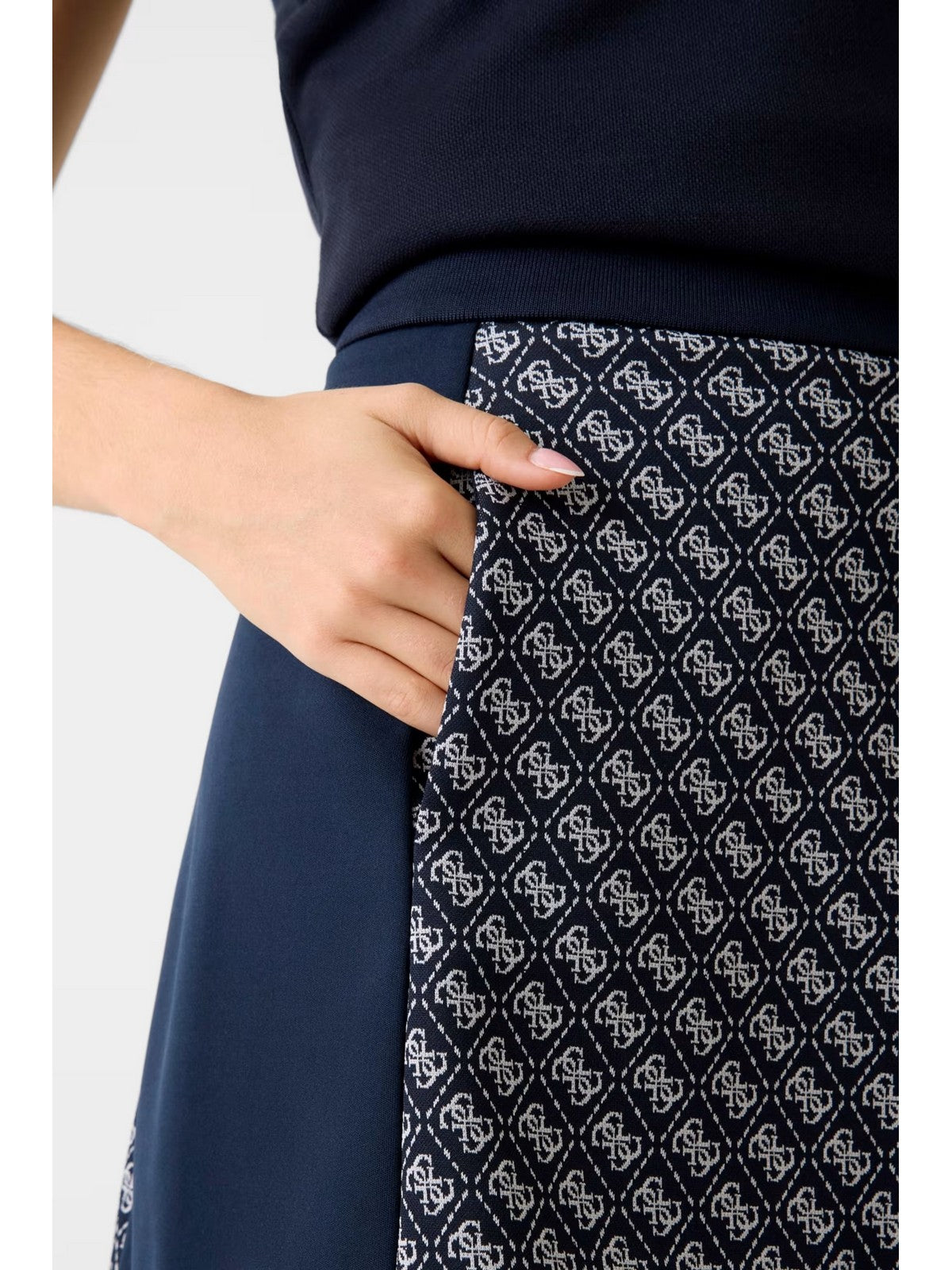 GUESS SPORT Gonna Donna MAYA 4G SKIRT V6RD04 K2042 FJBB 4G JACQUARD MOON gioboutiqueweb