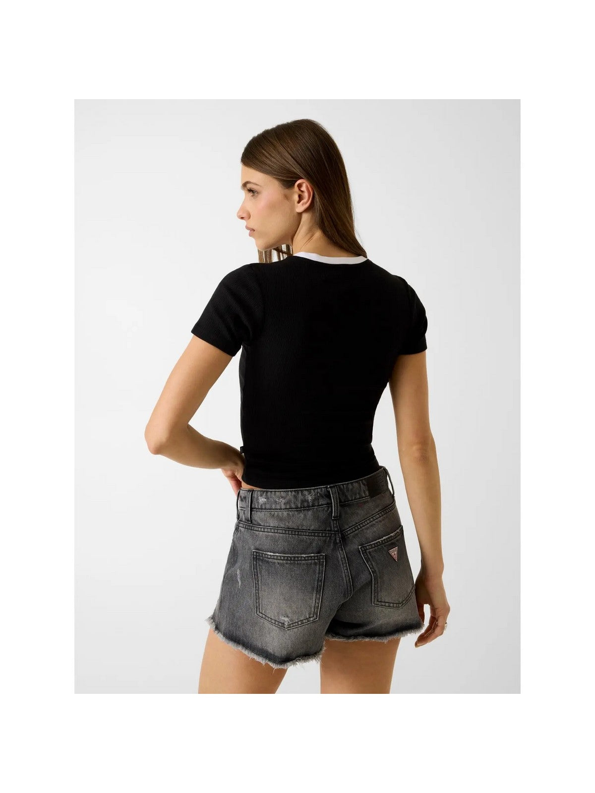 GUESS T-shirt Donna GJ SL CN EMBRO RINGER TEE W6GPA9 KF641 JBLK Jet Black A996 gioboutiqueweb