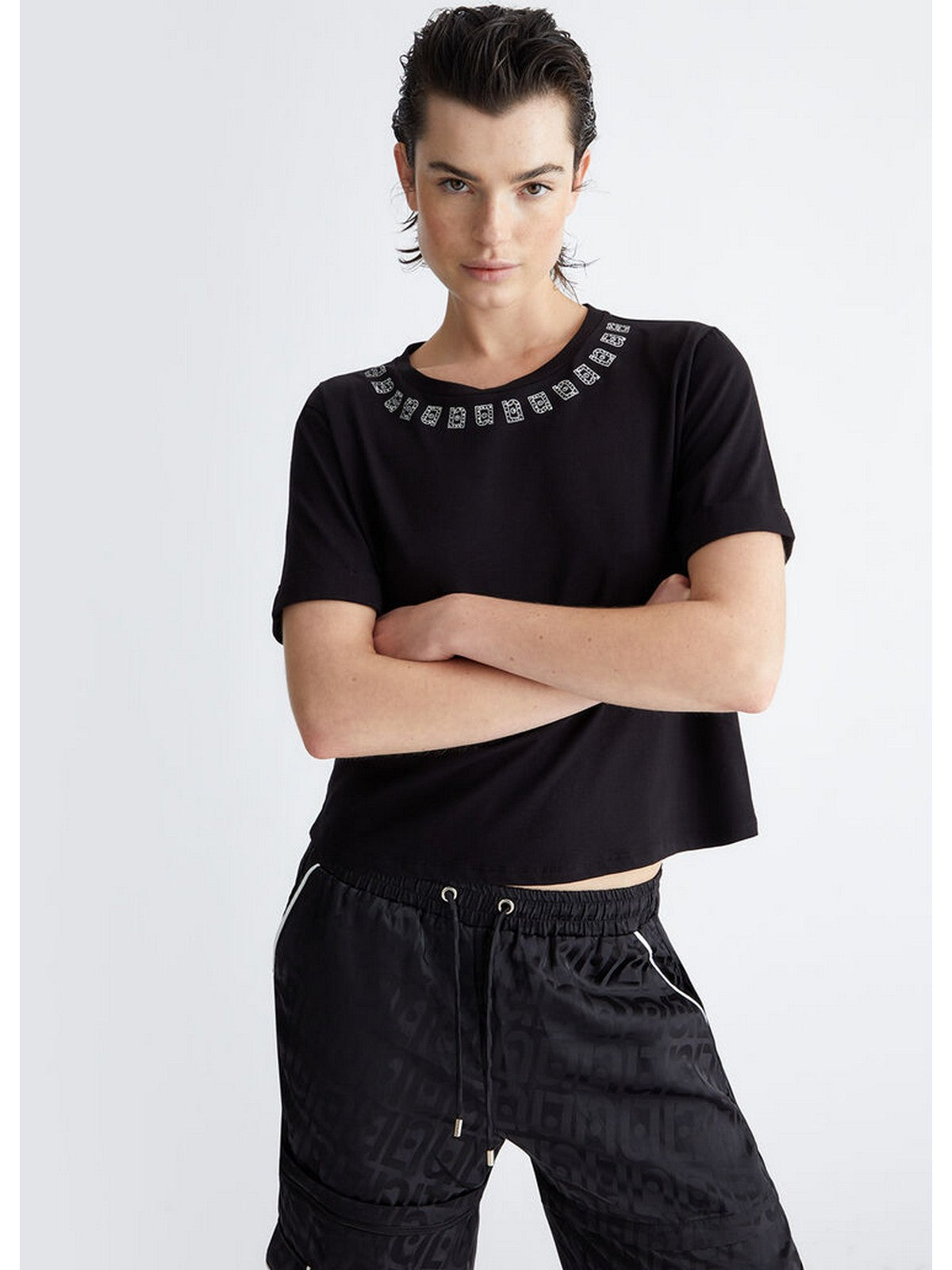 Camiseta de Liu Jo Sport y Pole Woman TA4135JS003 R9932 Negro