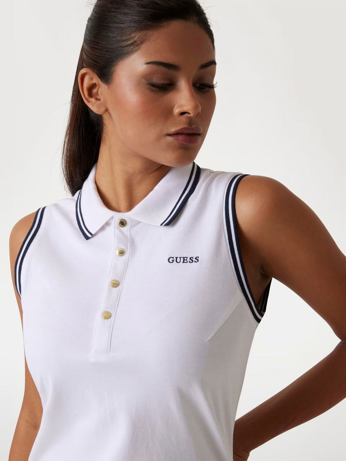 GUESS SPORT Abito Donna AMARYLLIS SHORT DRES V5GK04 KCOK1 G011 Bianco gioboutiqueweb