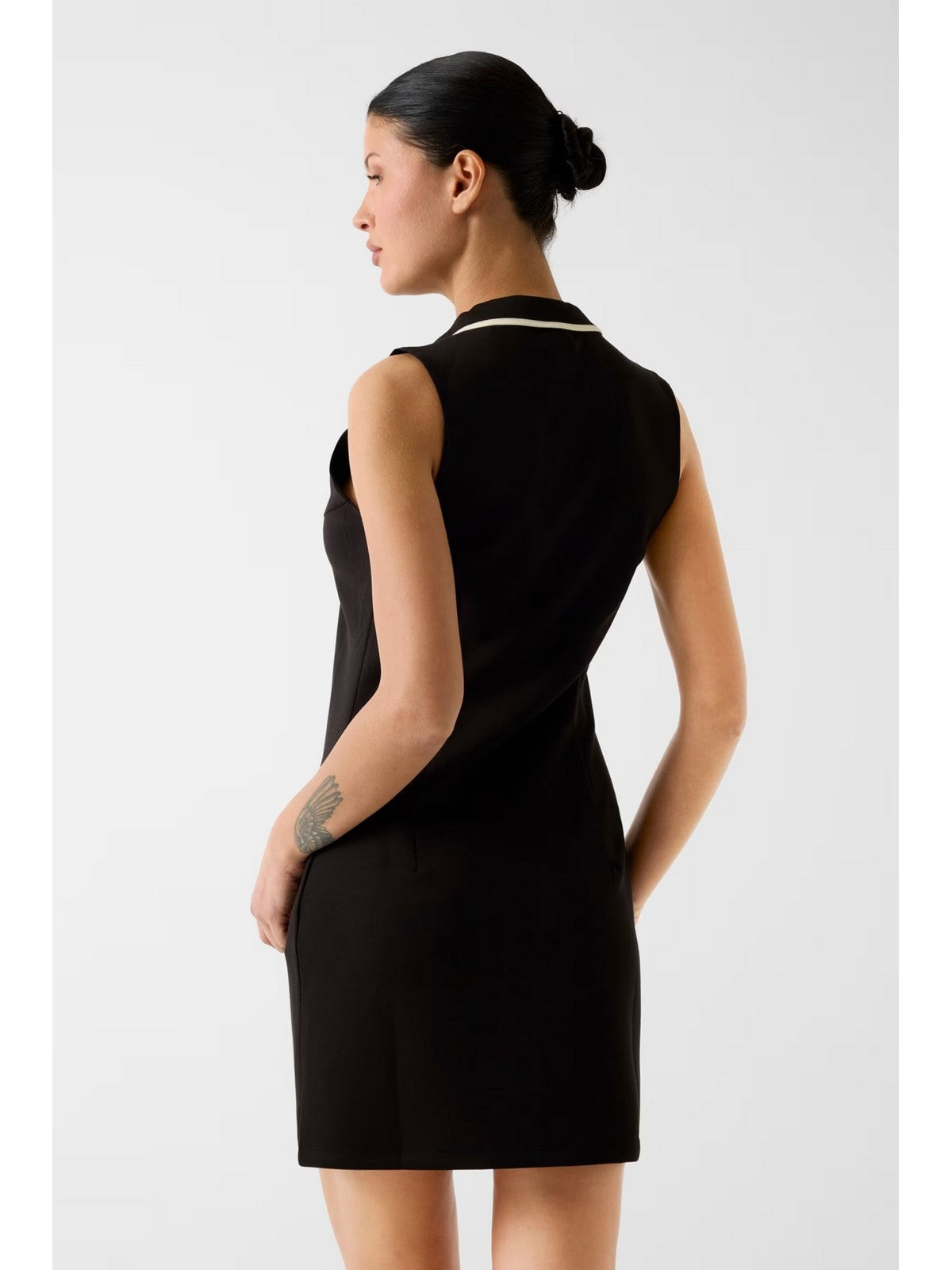 GUESS SPORT Abito Donna JASMINE SLEEVELESS DRESS V6GK02 K2928 JBLK Jet Black A996