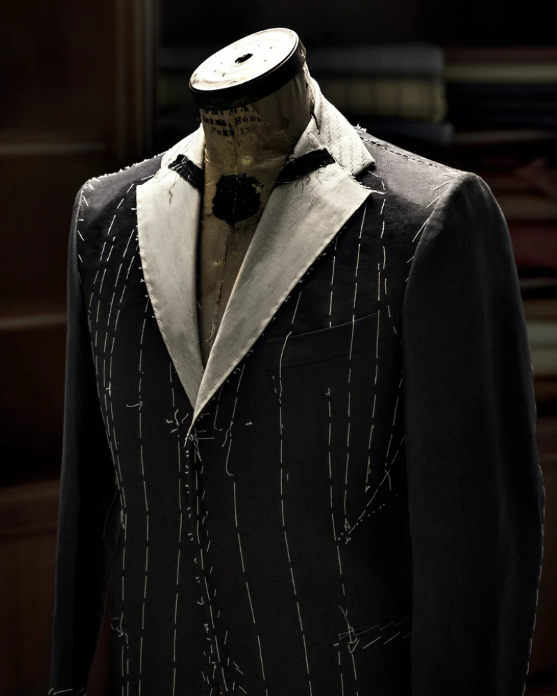 Come nasce un abito Kiton: viaggio nell’eccellenza sartoriale italiana