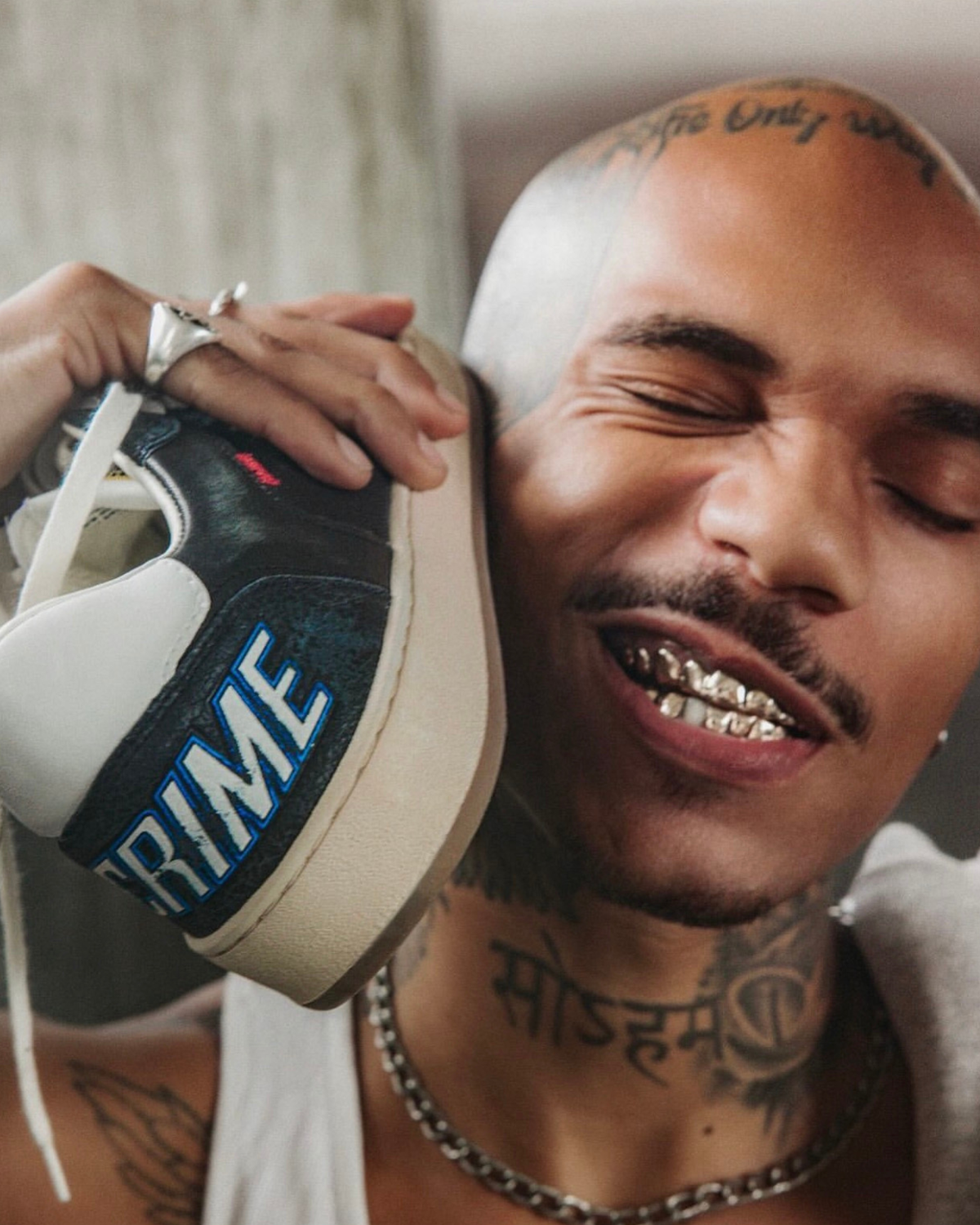 Come veste Crime London? Guida completa alla vestibilità delle sneakers