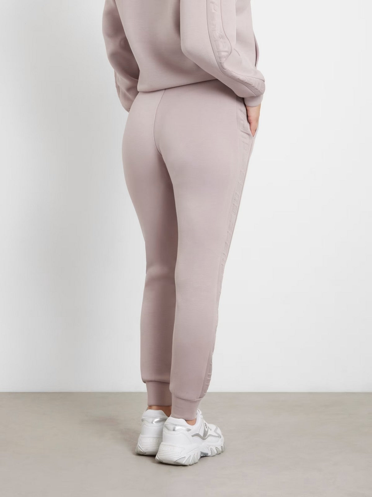 GUESS SPORT Pantalone Donna ALLIE SCUBA JOGGER PANT V2YB18 K7UW2 G4Q9 Rosa gioboutiqueweb