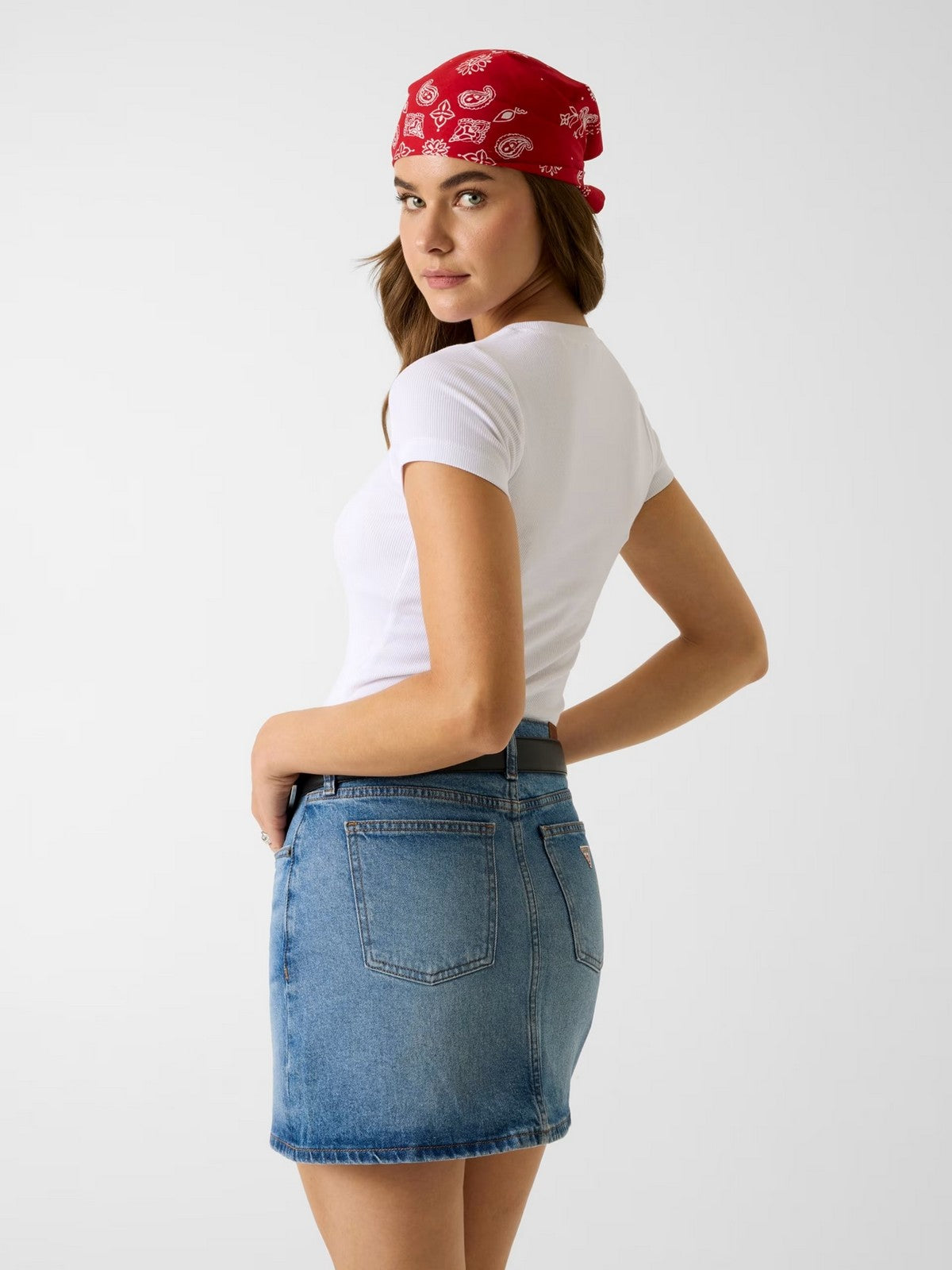 GUESS T-shirt Donna GJ SS CN SLIM RIB EMB TEE W4YI64 KA0H1 G011 PURE WHITE