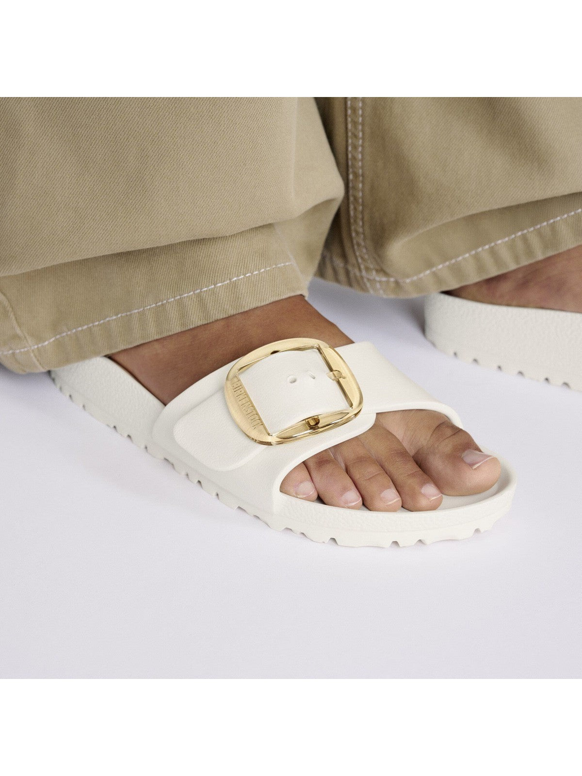 BIRKENSTOCK Sandalo Unisex adulto Madrid Big Buckle EVA eggshell, EVA 1029633 EHHSHELL gioboutiqueweb