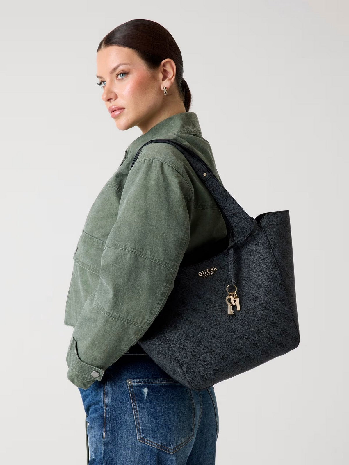 GUESS Borsa Donna CALISTA 2 IN 1 TOTE HWSG73 34220 CLO COAL LOGO gioboutiqueweb