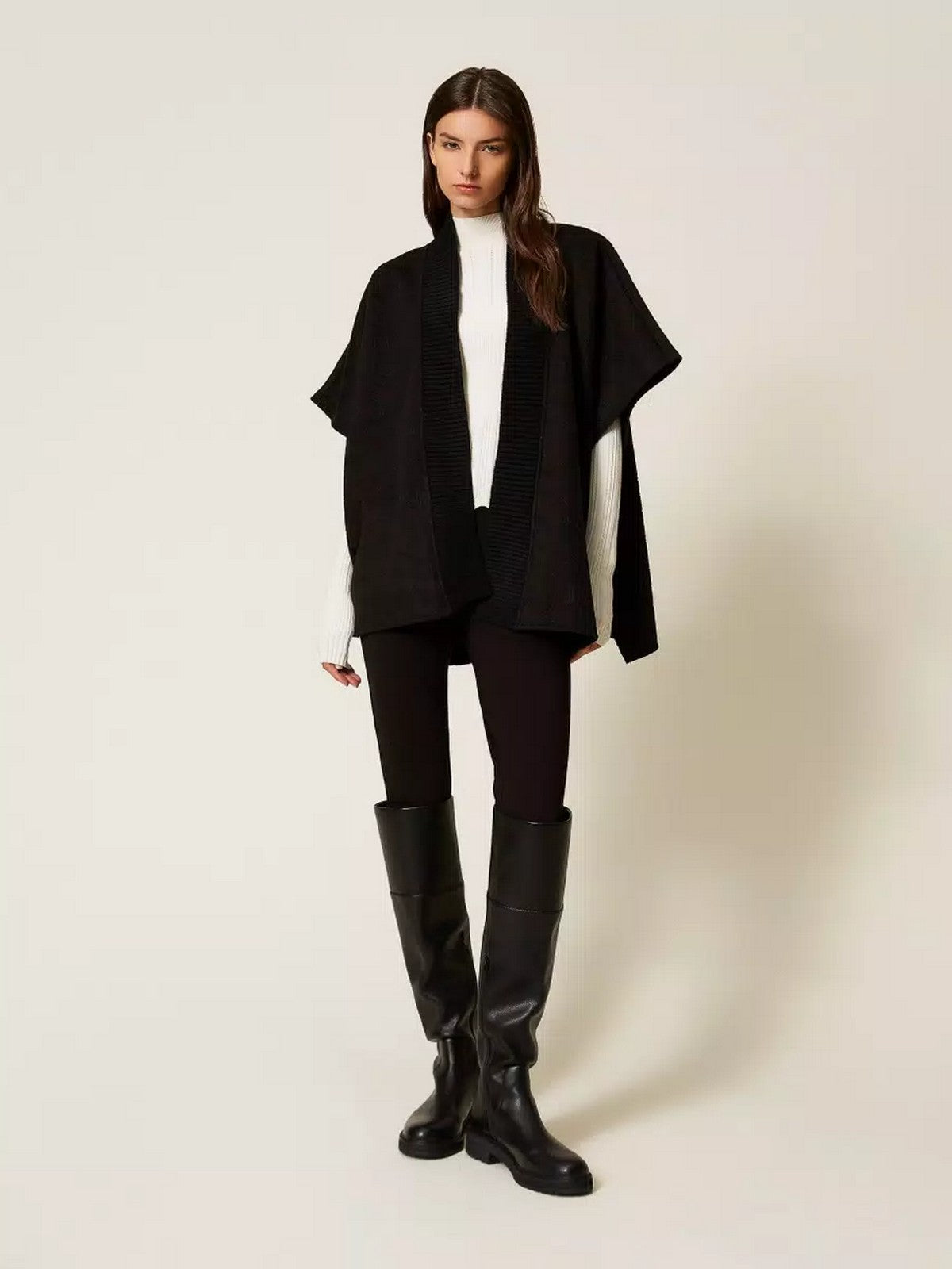 TWINSET Mantella Donna EMBOSSED LOGO 252TO5420 00006 Nero gioboutiqueweb