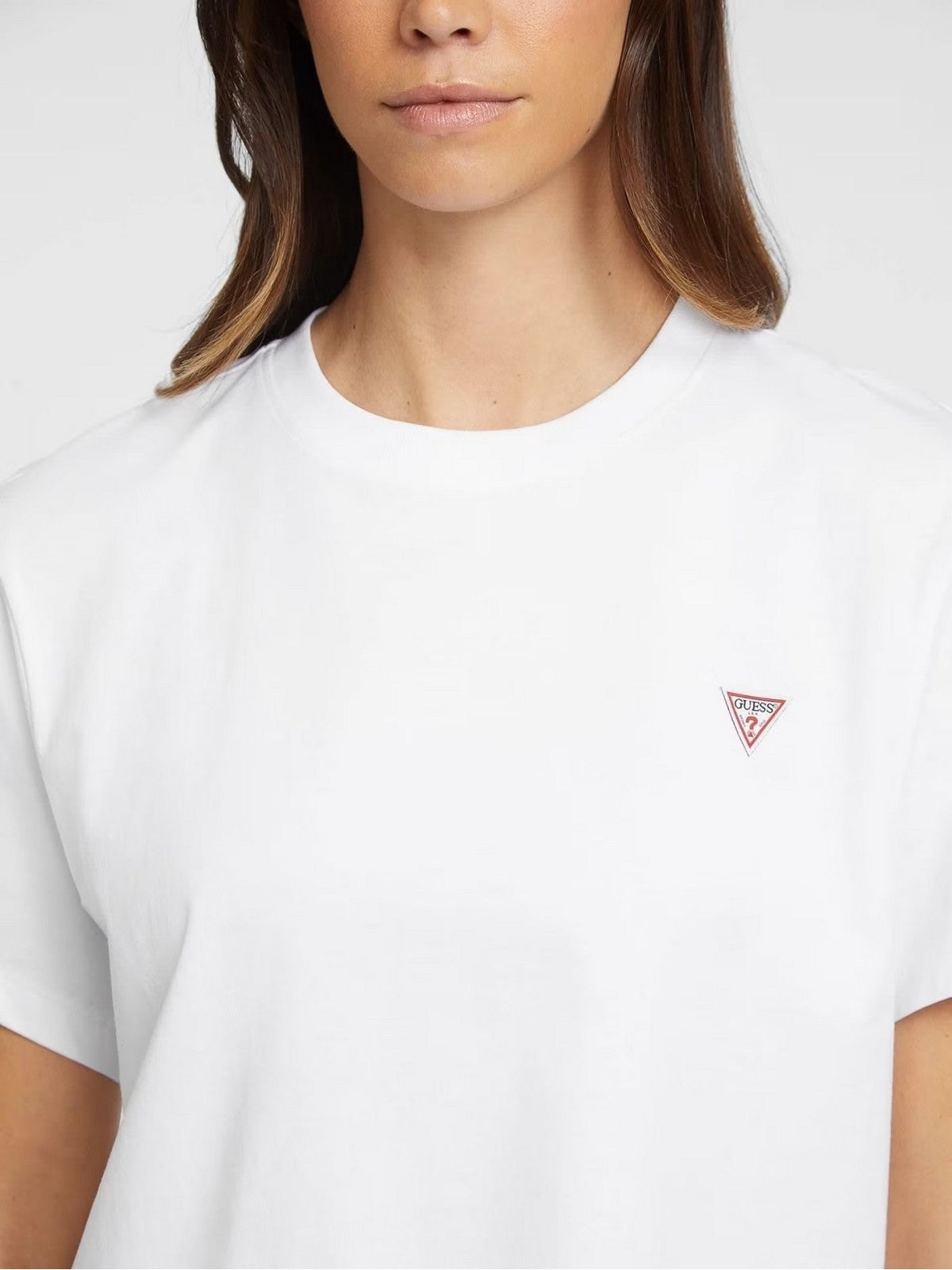 GUESS T-shirt Donna GJ SS CN BOXY MINI TRIANG TEE W4YI05 K8HM0 G011 Bianco gioboutiqueweb