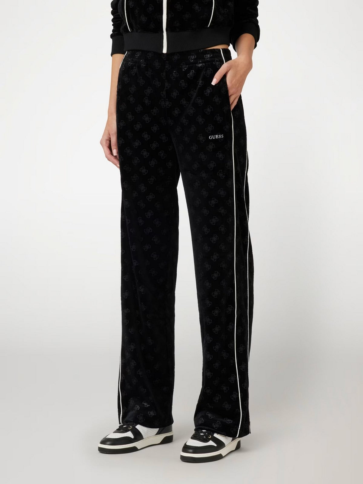 GUESS Pantalone Donna KRISSY STRAIGHT LONG PANTS V4BB05 KCHS2 P9YP Nero gioboutiqueweb