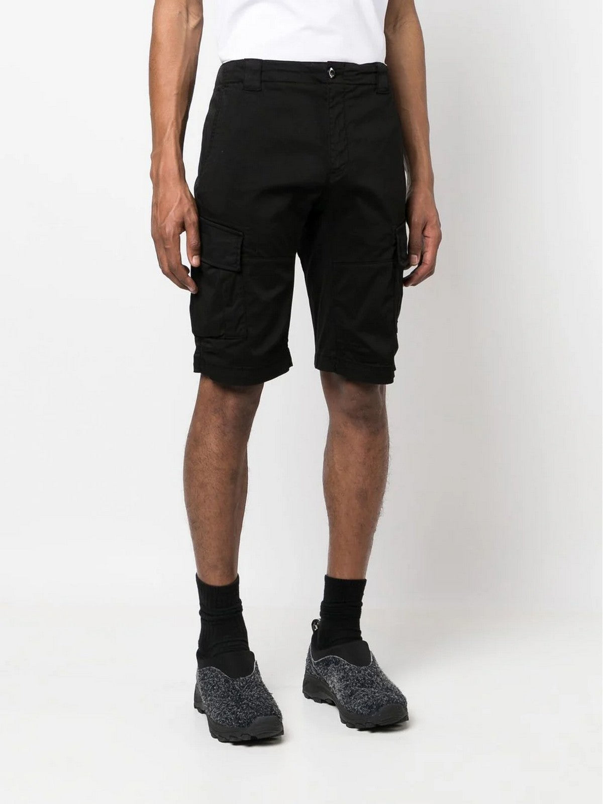 C.P. COMPANY Bermuda Uomo  18CMBE116A005694G 999 Nero gioboutiqueweb