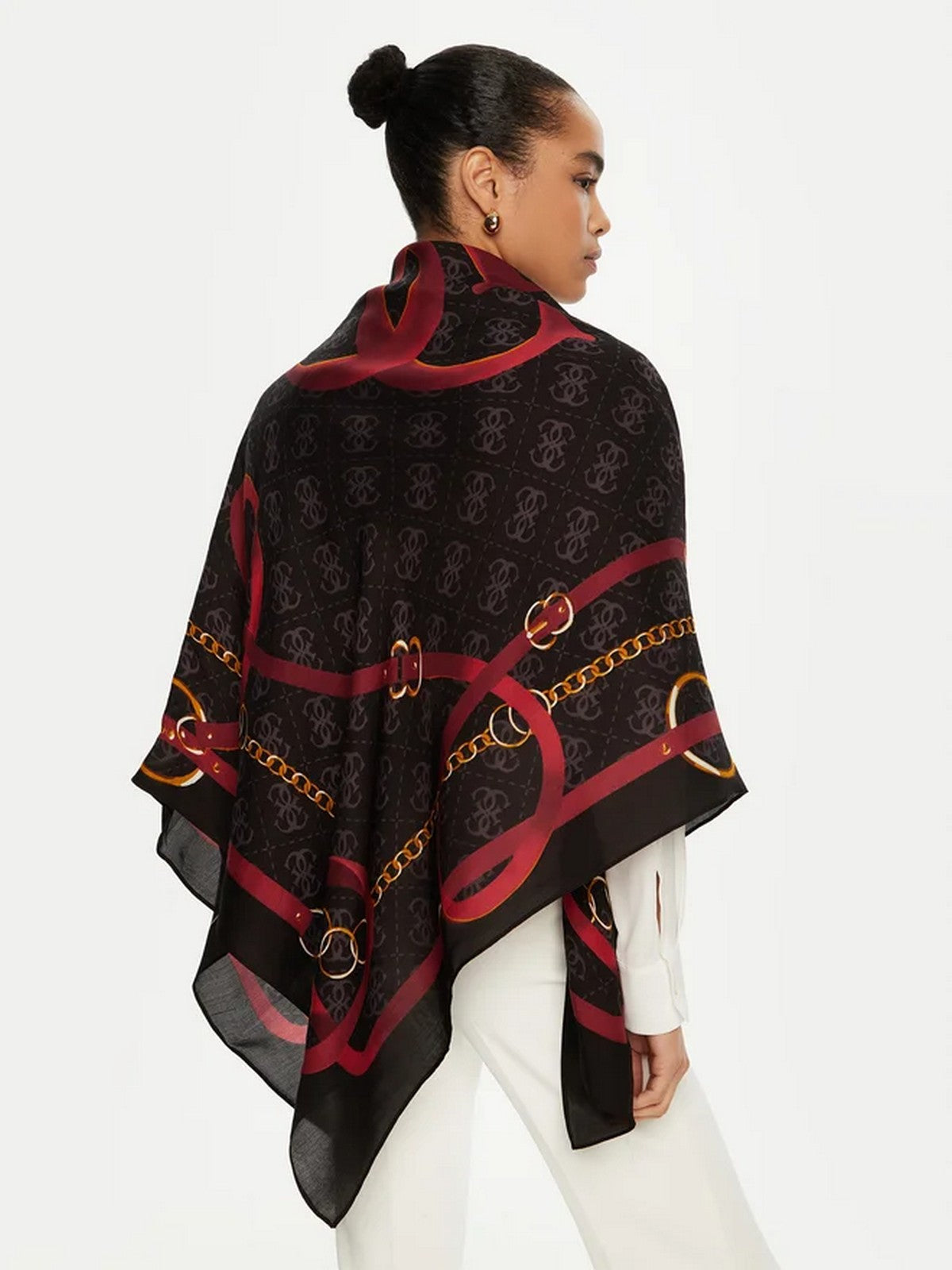 GUESS Foulard Donna FOULARD 130X130 AW5246 SIL30 BML Nero gioboutiqueweb