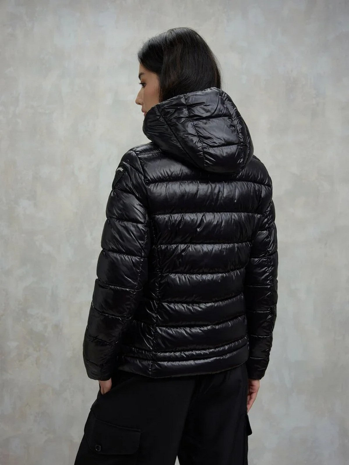 BLAUER Piumino Donna CAROLL 25WBLDC02072 006648 999EI NERO interno BEIGE 301 gioboutiqueweb