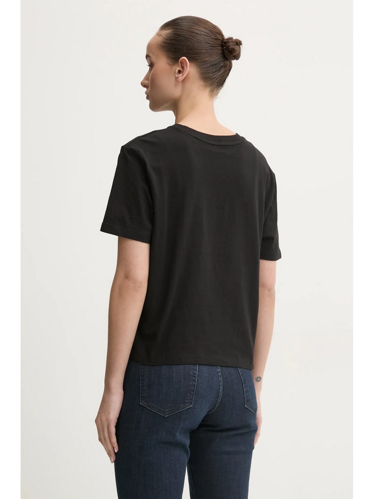 GUESS T-shirt Donna GJ SS CN BOXY EMBRO LOGO TEE W5RI42 K8HM0 JBLK Jet Black A996 gioboutiqueweb