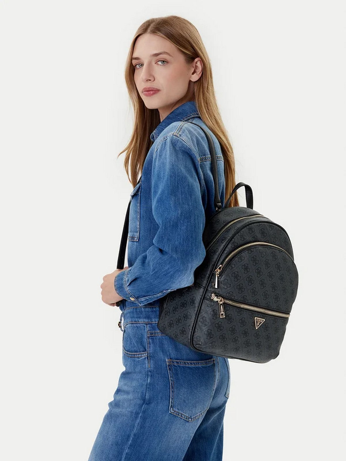 GUESS Zaino Donna MANHATTAN II LARGE BACKPACK HWSG71 18330 CLO COAL LOGO gioboutiqueweb