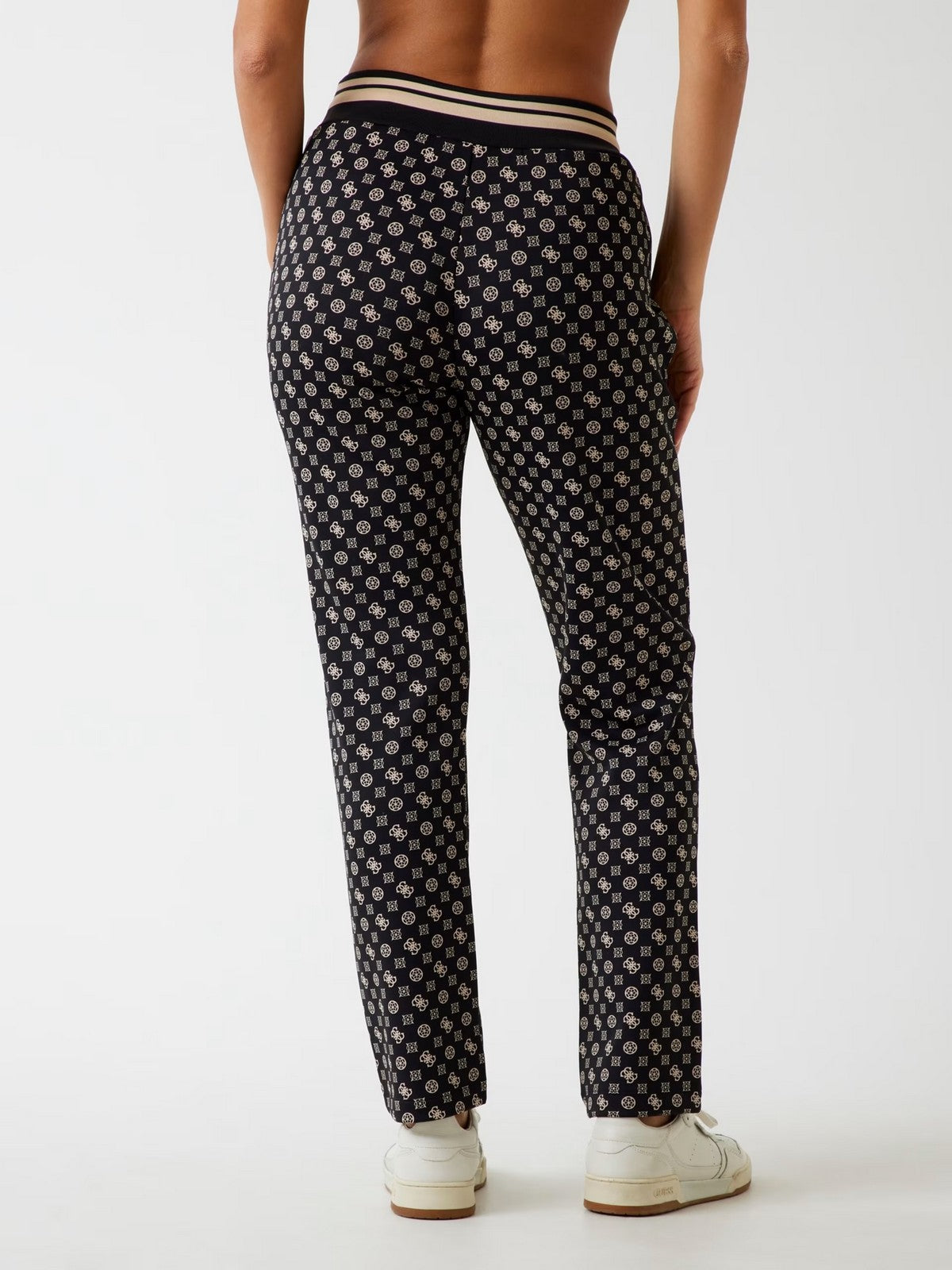 GUESS SPORT Pantalone Donna  V5YB20 KB212 PJ4P AOP JBLK/COCB OLOGRA