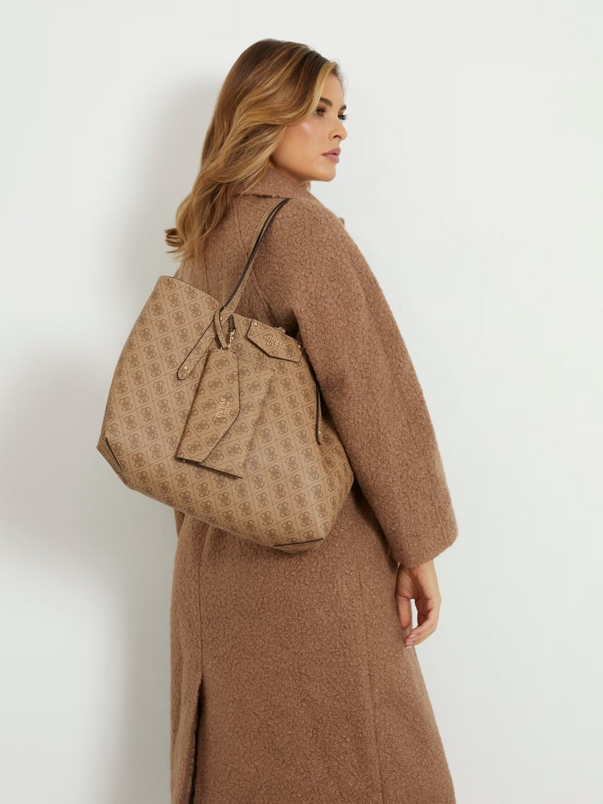 GUESS Borsa Donna Eco Elements Grlfrnd HWEBG8 39023 LTL Marrone gioboutiqueweb