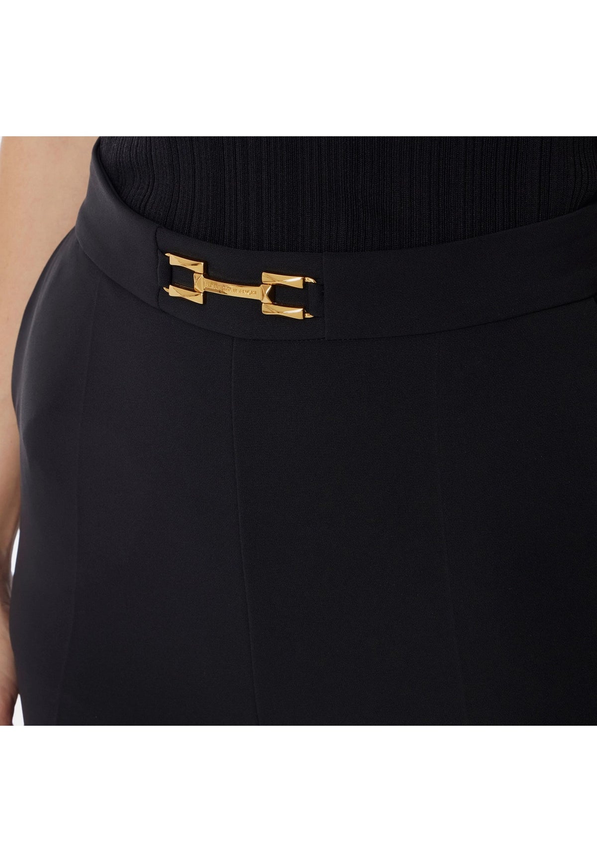 ELISABETTA FRANCHI Pantaloncino Donna  SH00751E2-110 Nero gioboutiqueweb