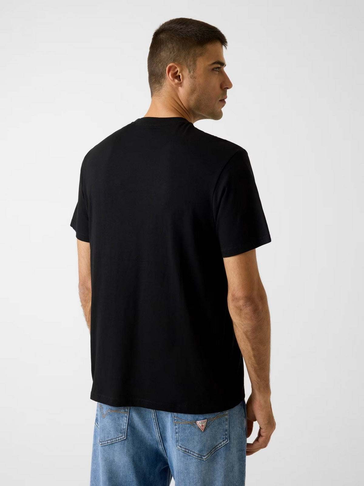 GUESS T-shirt Uomo SS CN GOLDEN TRIANGLE TEE M6RI15 I3Z14 JBLK Jet Black A996 gioboutiqueweb