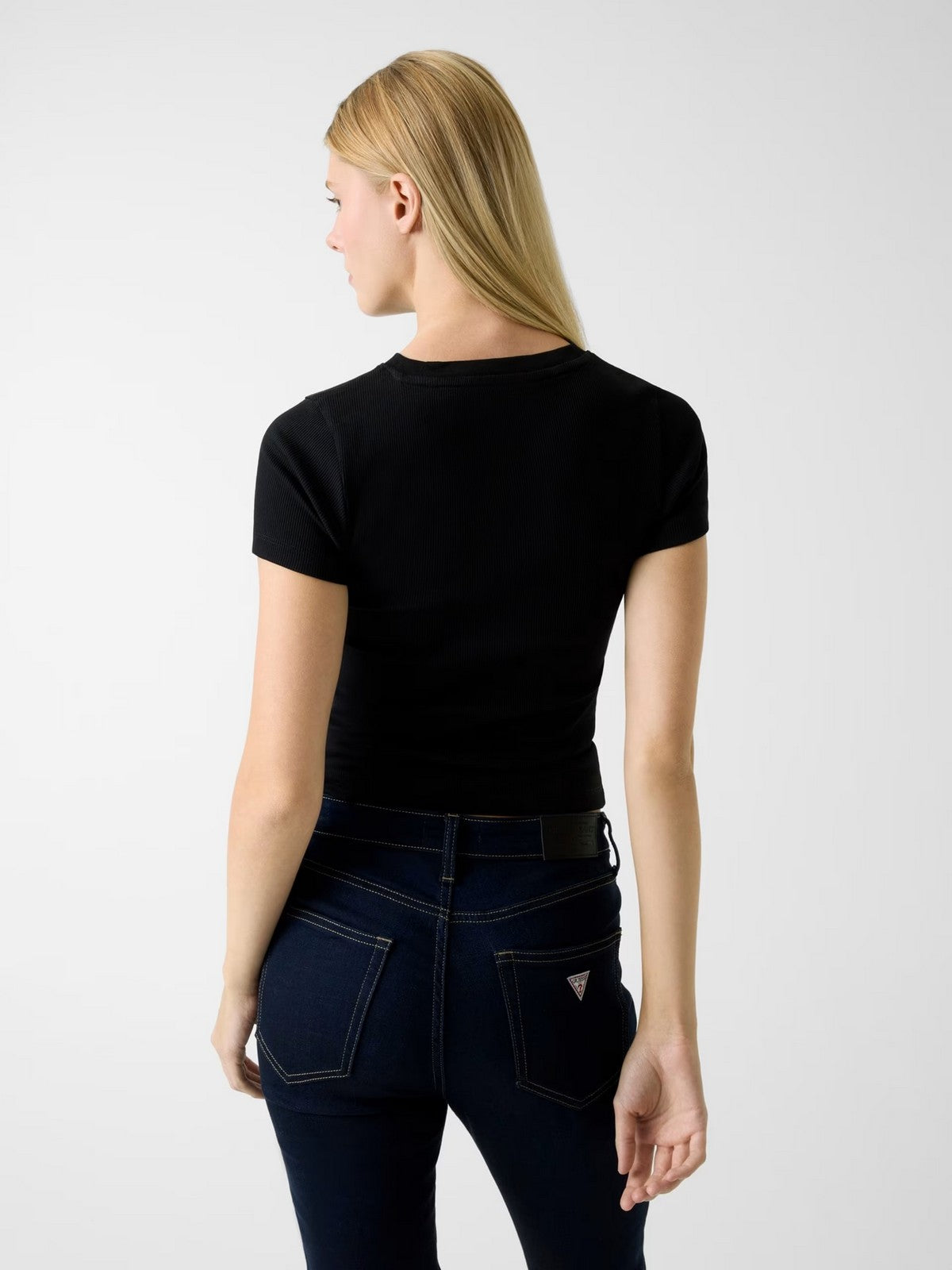 GUESS T-shirt Donna GJ SL CN EMBRO SLIM TEE W6RP21 KA0H1 JBLK Jet Black A996 gioboutiqueweb